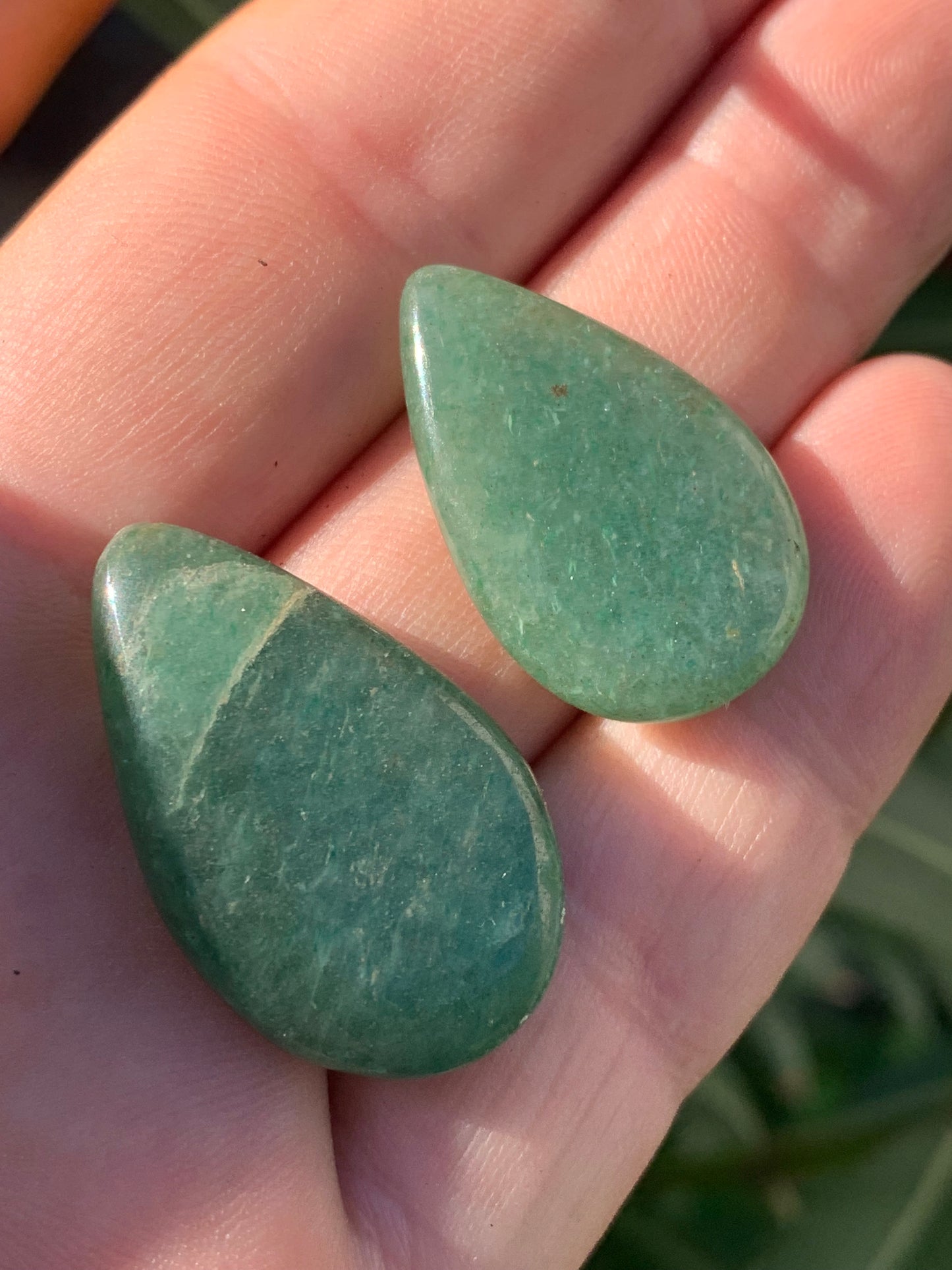 Quartz vert/ Aventurine, cabochon 'goutte', qualité A à AA, 30 x 20 x 8 mm environ, parfait pour la bijouterie, collection, lithothérapie...
