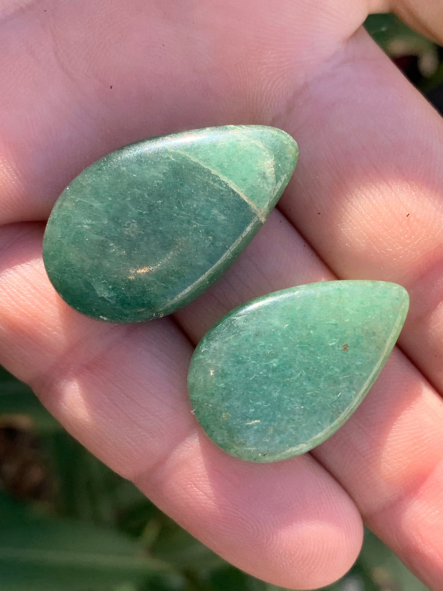Quartz vert/ Aventurine, cabochon 'goutte', qualité A à AA, 30 x 20 x 8 mm environ, parfait pour la bijouterie, collection, lithothérapie...