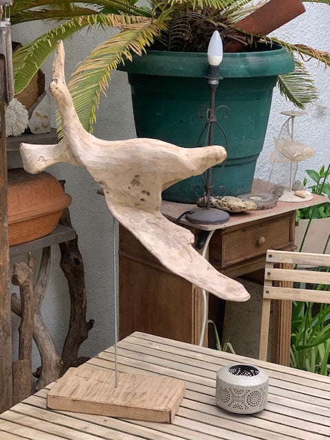 Sculpture en bois flotté de Loire - 65 cm de hauteur × 44 × 17 / ± 1,2 kg - Création Zen Curiosity