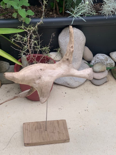 Sculpture en bois flotté de Loire - 65 cm de hauteur × 44 × 17 / ± 1,2 kg - Création Zen Curiosity