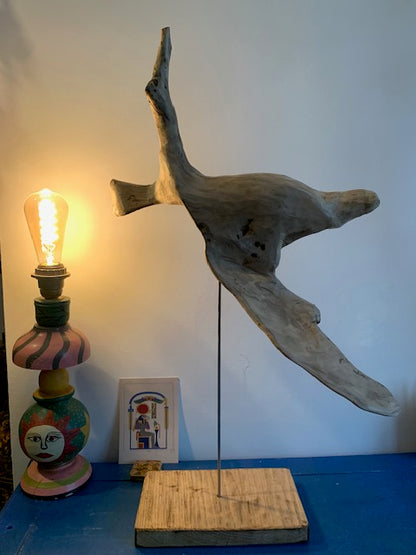 Sculpture en bois flotté de Loire - 65 cm de hauteur × 44 × 17 / ± 1,2 kg - Création Zen Curiosity