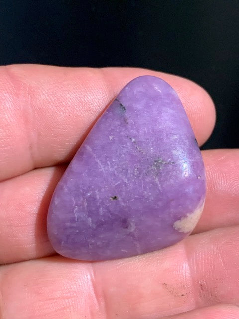Lépidolite (Mica violet) - Pierre roulée de 42 mm x 30 x 14 - 21 gr.
