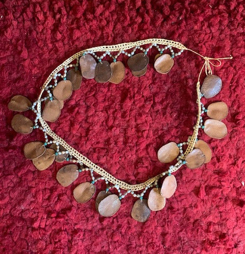 Ceinture de danse en coquilles de graine - 100 x 8 x 1 cm - Pérou