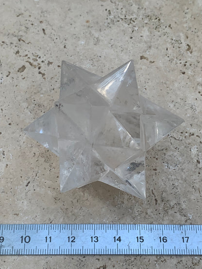 Étoile de Sirius (12 branches) en cristal de roche (quartz). Ø 70mm de diamètre - 149,5 grammes ! (Copie)