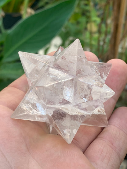 Étoile de Sirius (12 branches) en cristal de roche (quartz). Ø 67mm de diamètre - 126,3 grammes !