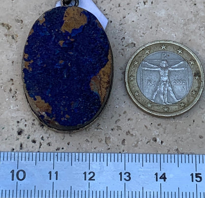 Azurite, pendentif en Argent de 47mm de hauteur x 27 de largeur x 8 d'épaisseur. Vendu avec cordon réglable de couleur noire offert !