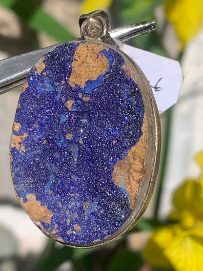 Azurite, pendentif en Argent de 47mm de hauteur x 27 de largeur x 8 d'épaisseur. Vendu avec cordon réglable de couleur noire offert !