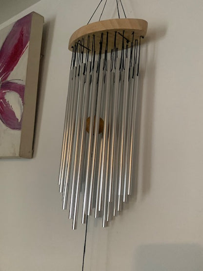 Wind chime with "22 tubes" that form a harmonious and very rich musical scale! 40 cm - 222 g. A superb creation!