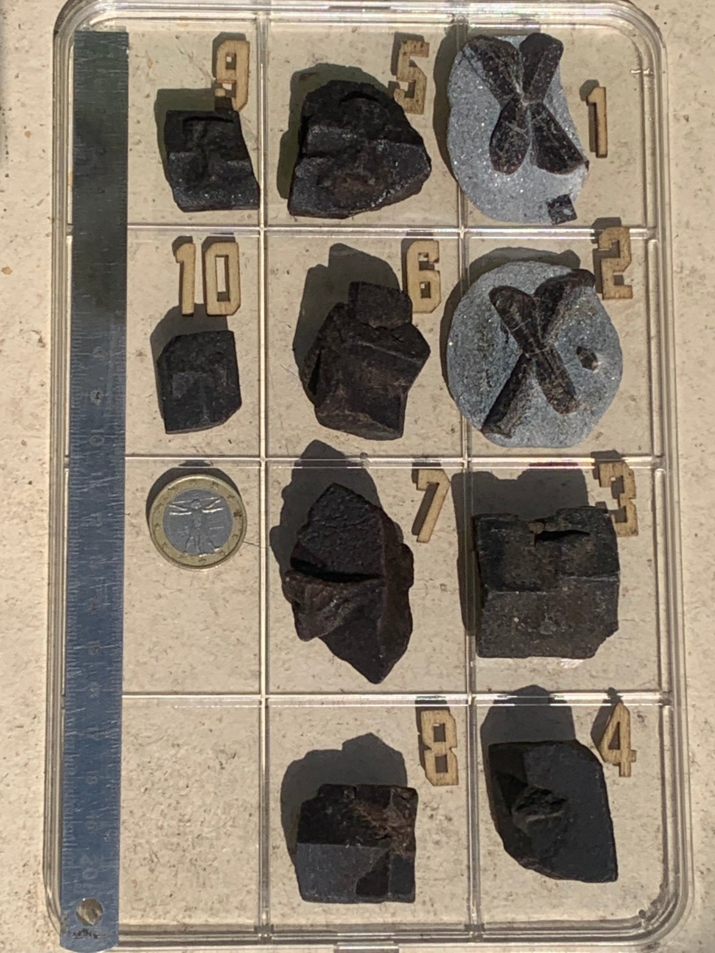 Staurotide/ staurolite, pièces au choix, magnifiques spècimens avec une croix naturelle. Provenance de Russie ou France !