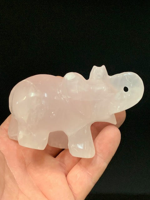 Quartz rose, Éléphant de taille L - 10 x 7 x 4 centimètres - 300 grammes