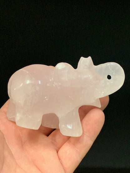 Quartz rose, Éléphant de taille L - 10 x 7 x 4 centimètres - 300 grammes