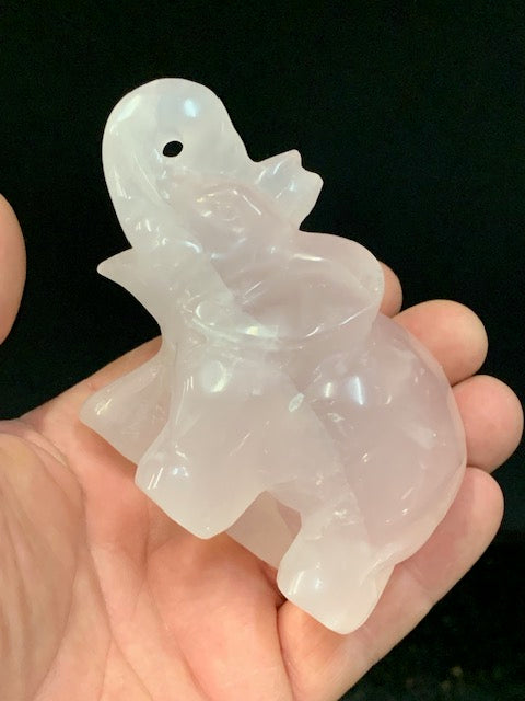 Quartz rose, Éléphant de taille L - 10 x 7 x 4 centimètres - 300 grammes