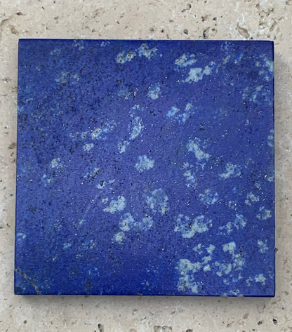 Lapis lazuli, échantillon de dalle de 5x5x1 cm -56 grammes. Qualité AA, un bleu envoûtant et fascinant, la pierre des pharaons !