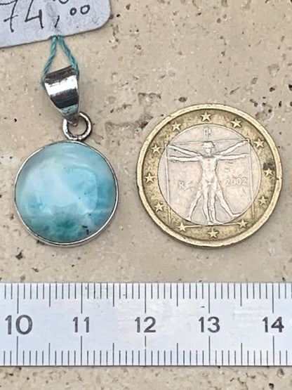 Larimar, pendentif en Argent de 31mm de hauteur x 17 de largeur x 6 d'épaisseur. Vendu avec cordon réglable de couleur noire offert !