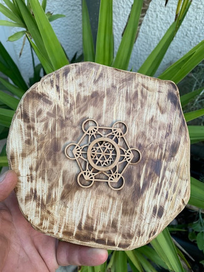 Support bois pour 7 diapasons fait main - Vendu avec motif de Métatron et sphère de sélénite