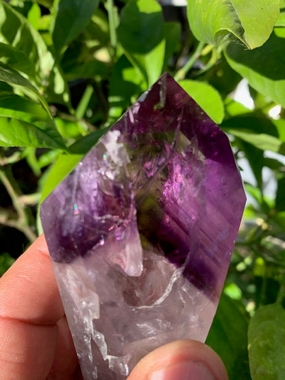 Amethyst, natural crystal cleaned of 128 x 50 x 38 mm - 258.5 gr.