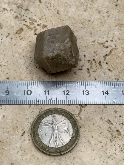 Grenat grossulaire vert – Cristal naturel d’environ ± 26 mm × 21 × 20 mm - 21,2 gr.