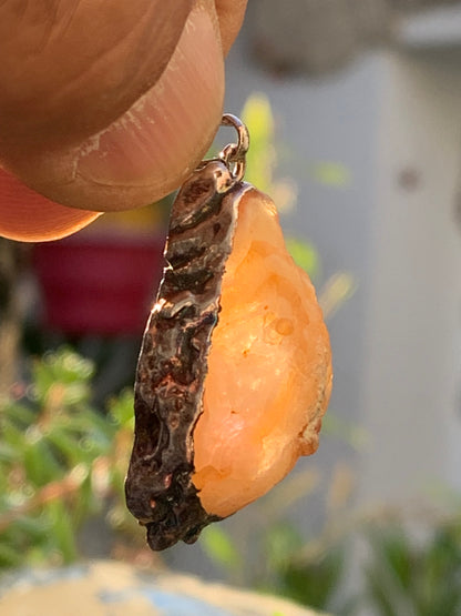 Améthyste et Agate, pendentif 'mini-géode' dit 'geodinhos', de 42mm de hauteur x 18 x 14. Vendu avec cordon noir réglable offert !