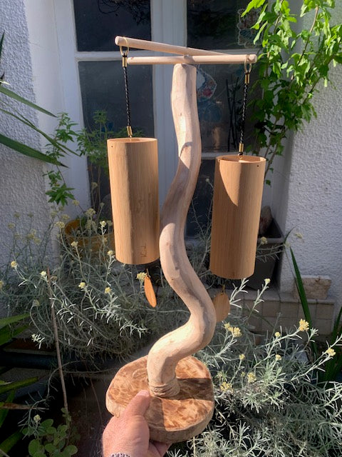 Support en bois recyclé, branches pliables, pour carillons Koshi/Zaphir – 54 x 20 x 17 cm - Création Zen Curiosity