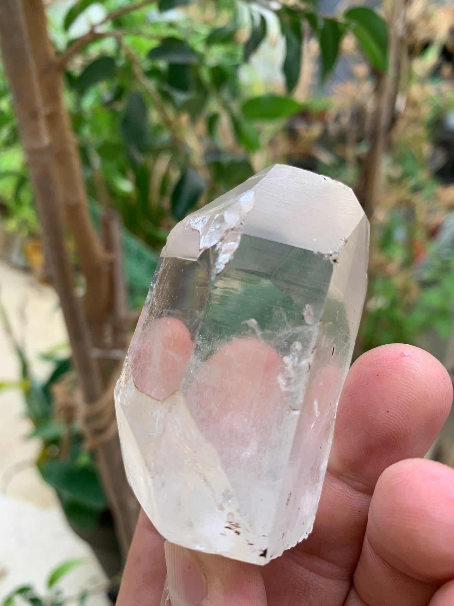 Cristal de Roche - Large pointe laser naturelle - ± 67 de haut x 40 mm de diamètre - 158,6 gr. !