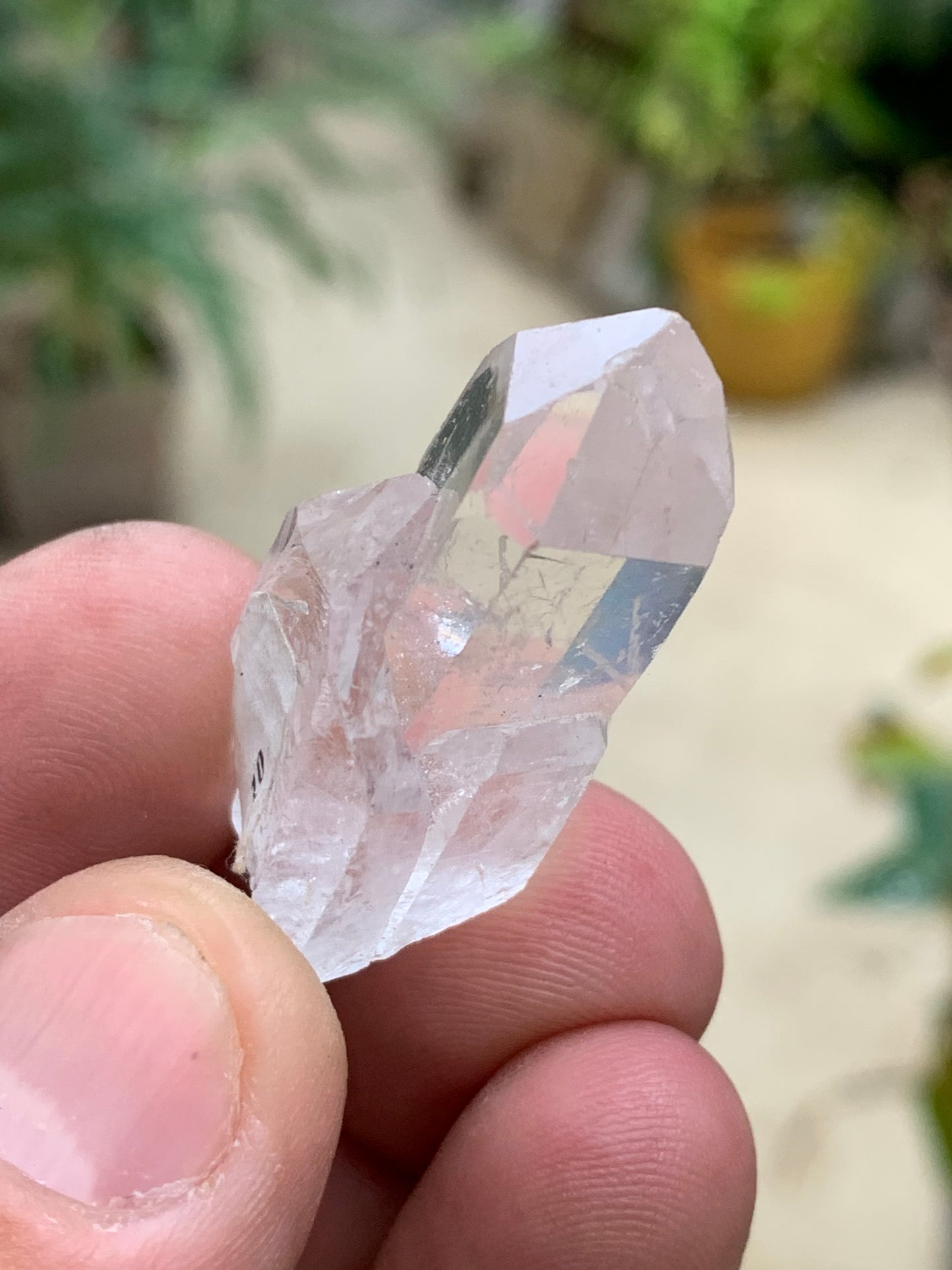 Cristal de Roche – Cristaux naturels jumelés – ±37 mm de haut × 22 × 18 – 16,10 gr. !