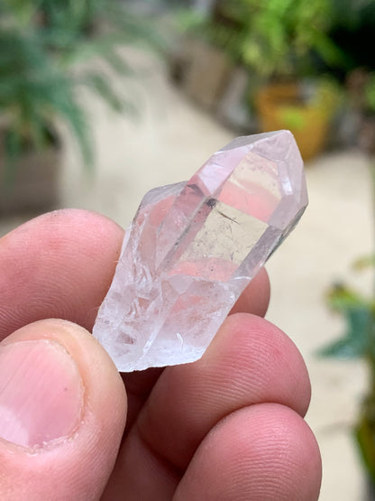 Cristal de Roche – Cristaux naturels jumelés – ±37 mm de haut × 22 × 18 – 16,10 gr. !