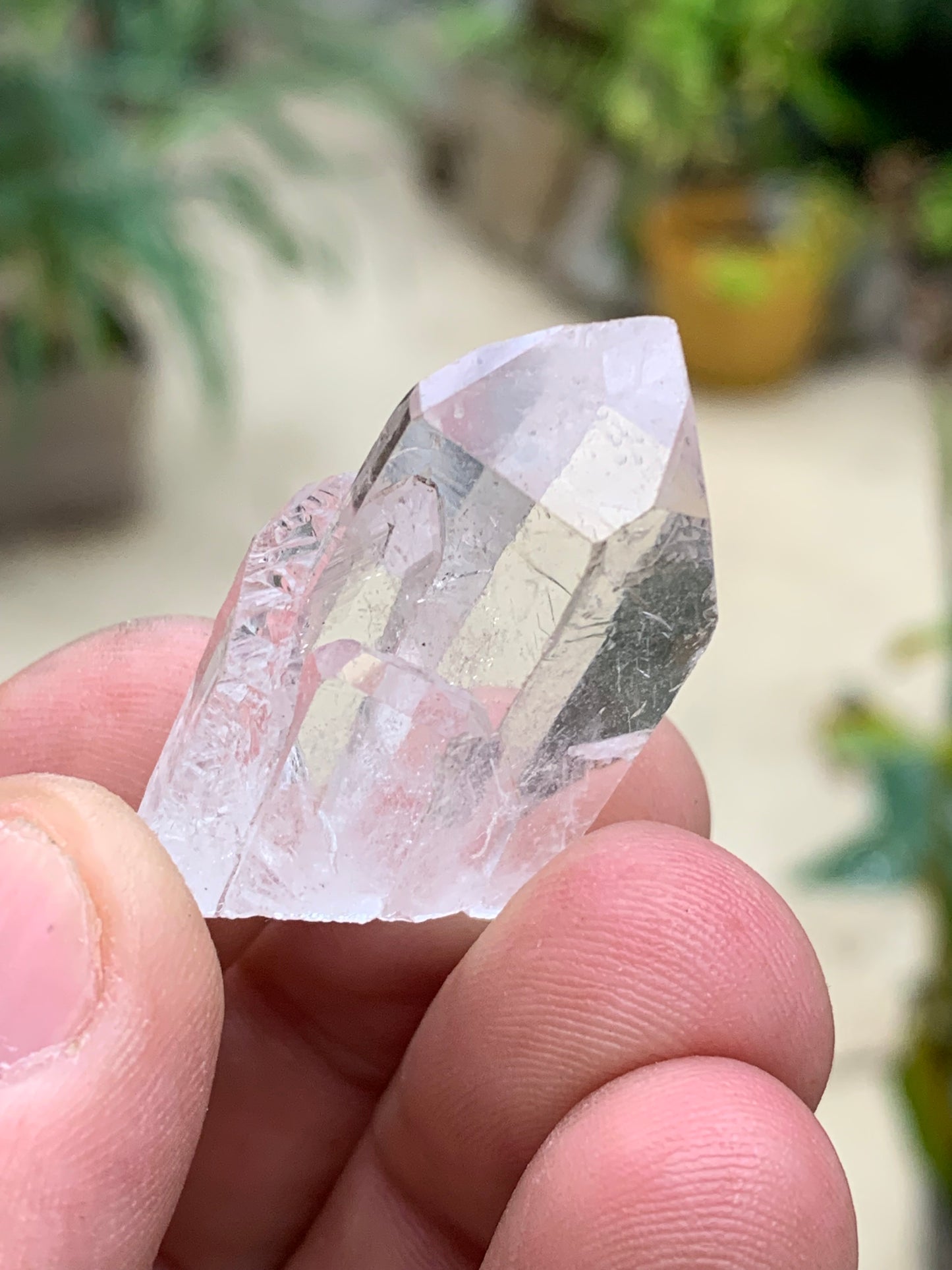 Cristal de Roche – Cristaux naturels jumelés – ±37 mm de haut × 22 × 18 – 16,10 gr. !