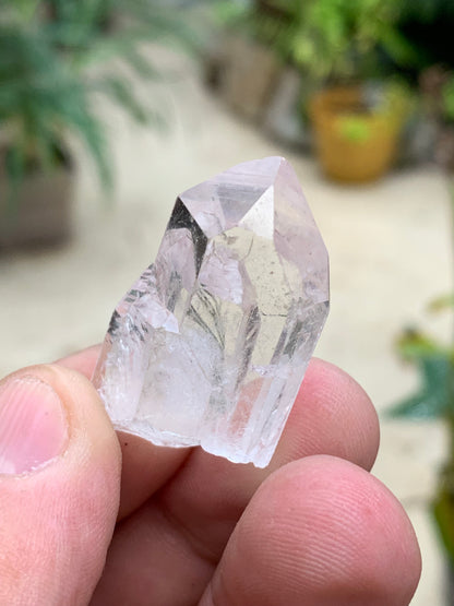 Cristal de Roche – Cristaux naturels jumelés – ±37 mm de haut × 22 × 18 – 16,10 gr. !