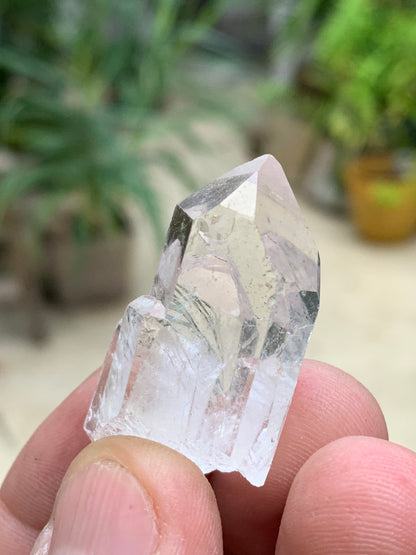 Cristal de Roche – Cristaux naturels jumelés – ±37 mm de haut × 22 × 18 – 16,10 gr. !