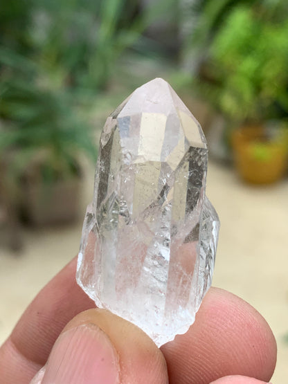 Cristal de Roche – Cristaux naturels jumelés – ±37 mm de haut × 22 × 18 – 16,10 gr. !