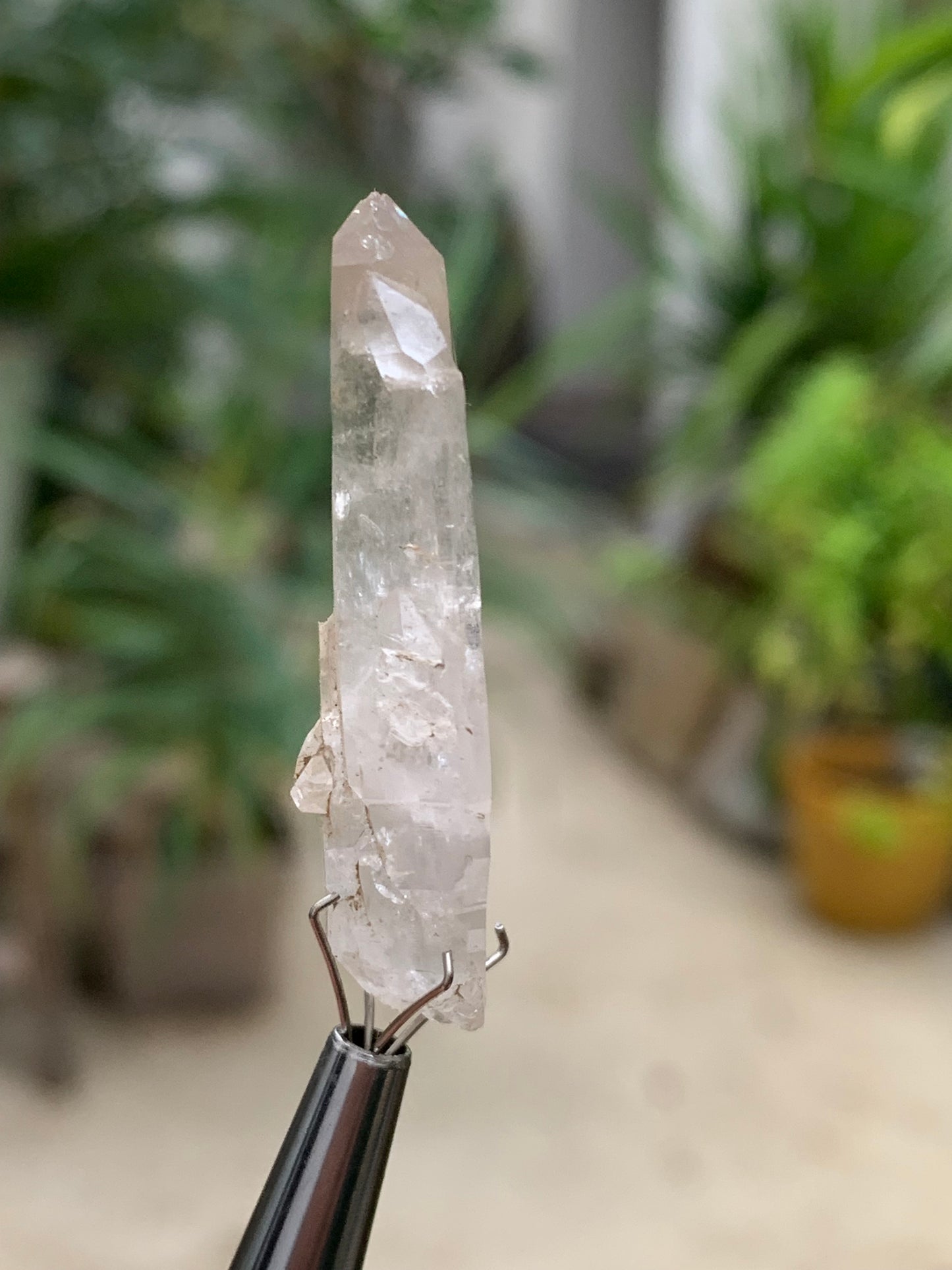 Cristal de Roche – Cristaux naturels jumelés – ± 41 mm de haut × 22 × 10 – 9 gr. !