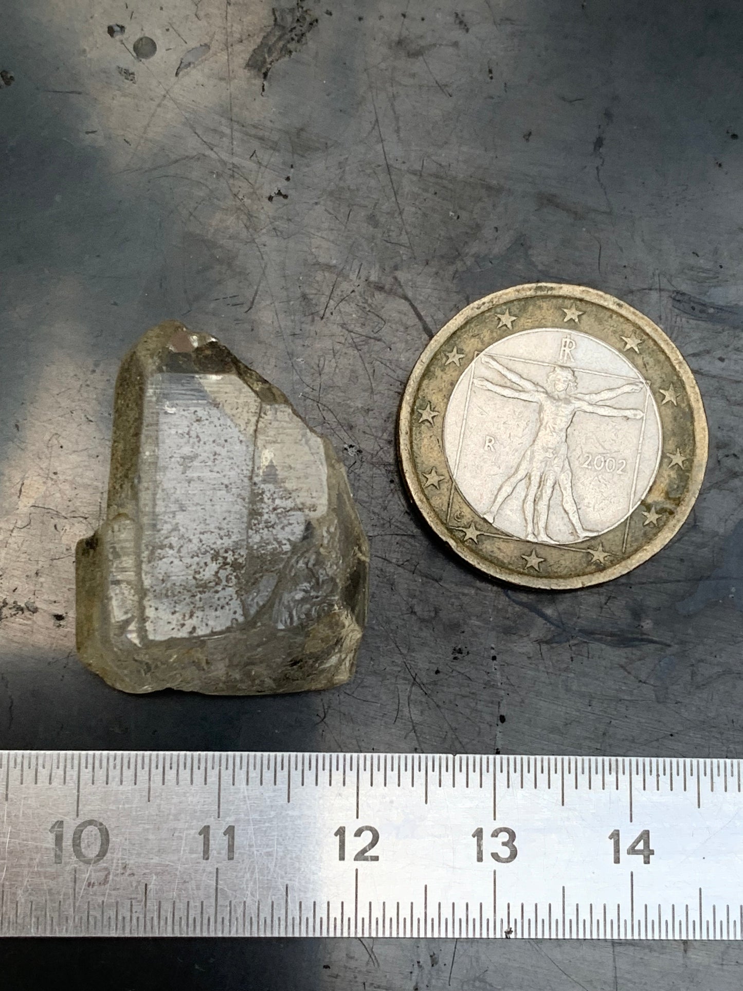 Cristal de Roche – Cristaux naturels jumelés – ± 27 mm de haut × 22 × 10 – 8 gr. !