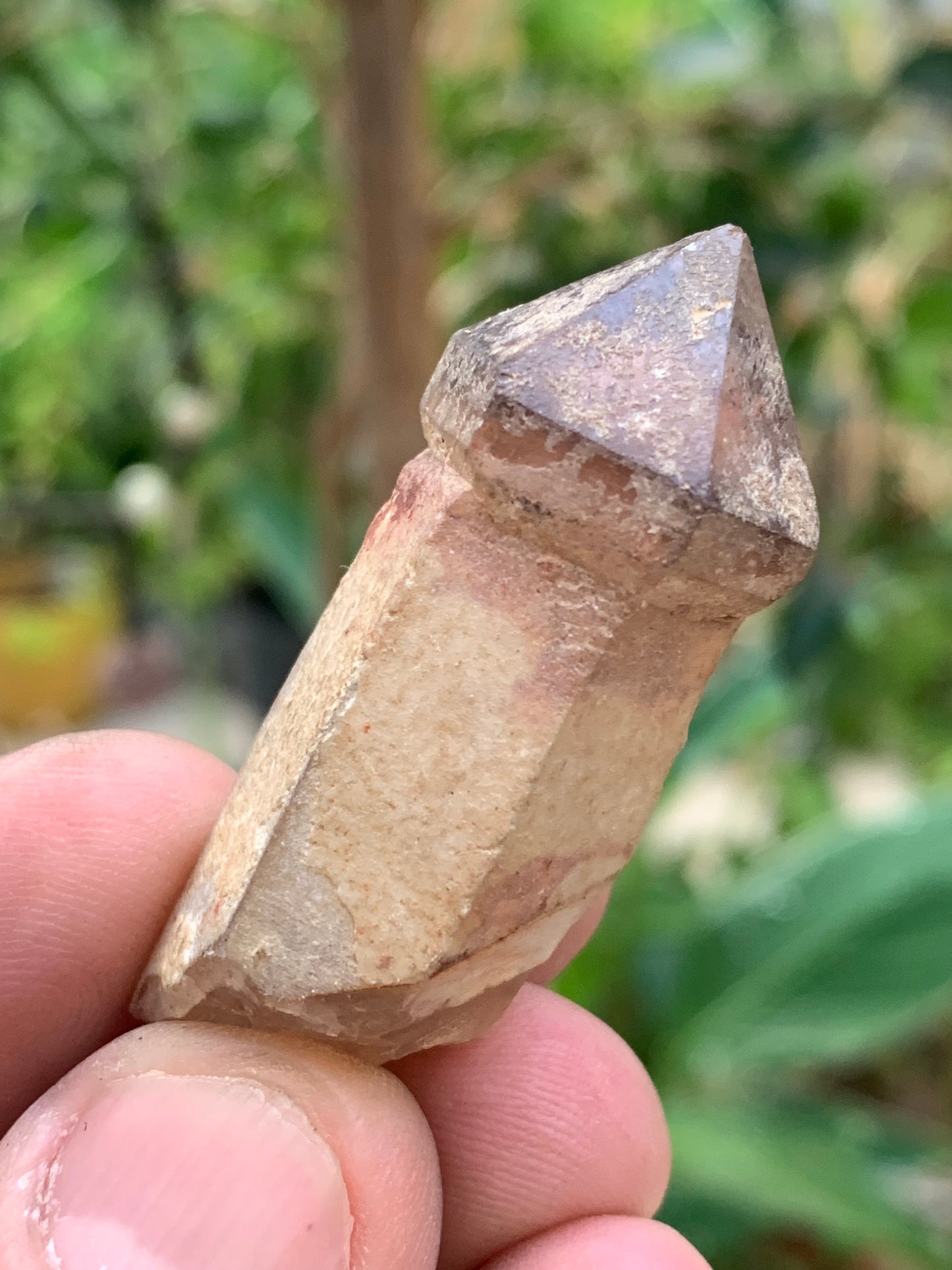 Cristal de Roche / Quartz Sceptre – Pointe laser naturelle - ± 50 mm (H) × 21 × 19 mm – 23 g !