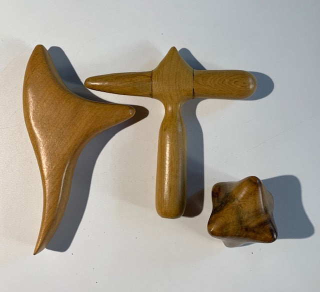 Massage set: 3 manual tools made of sandalwood – Delivered with a natural cotton bag!