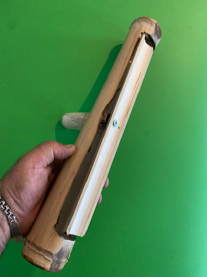 Support fait en bambou à 99%, pieds et branches pliables, tronc démontable. Parfait pour les carillons Koshi, Zaphir ou Tingsha… ± 50 cm