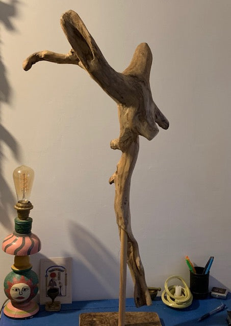 Sculpture en bois flotté de Loire : 'Tête de Cerf' - 94 cm de hauteur × 33 × 33 - Création Zen Curiosity