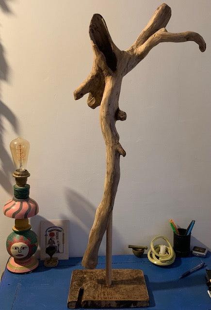 Sculpture en bois flotté de Loire : 'Tête de Cerf' - 94 cm de hauteur × 33 × 33 - Création Zen Curiosity