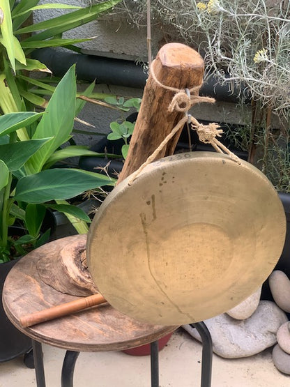 Support en bois pour gong, ou pour décoration, pied de lampe... - 55 x 35 cm - Création Zen Curiosity