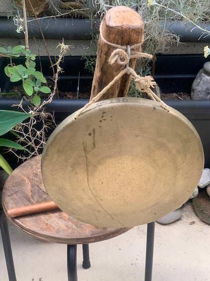 Support en bois pour gong, ou pour décoration, pied de lampe... - 55 x 35 cm - Création Zen Curiosity