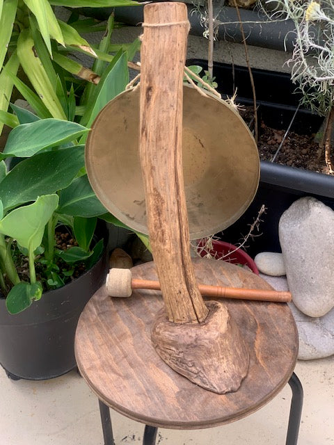 Support en bois pour gong, ou pour décoration, pied de lampe... - 55 x 35 cm - Création Zen Curiosity