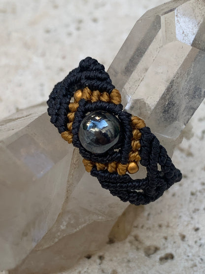 🧵 Bague fait main en coton résistant et perles AAA – Taille au choix, finitions soignées et sur mesure !