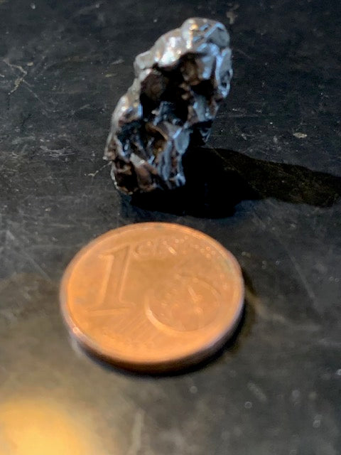Météorite Campo Del Cielo d'Argentine de 19 x 11 x 10 mm - 5,6 gr.