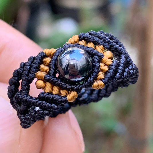 🧵 Bague fait main en coton résistant et perles AAA – Taille au choix, finitions soignées et sur mesure !