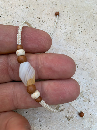 🧵 Bracelet fait main en coton tressé et pierre naturelle – Création unique Créatipik