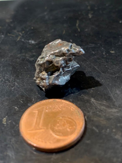 Météorite Campo Del Cielo d'Argentine de 18 x 15 x 12 mm - 6,6 gr.