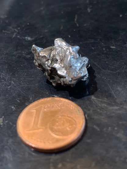 Météorite Campo Del Cielo d'Argentine de 18 x 15 x 12 mm - 6,6 gr.