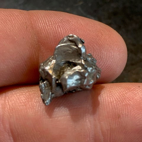 Météorite Campo Del Cielo d'Argentine de 18 x 15 x 12 mm - 6,6 gr.