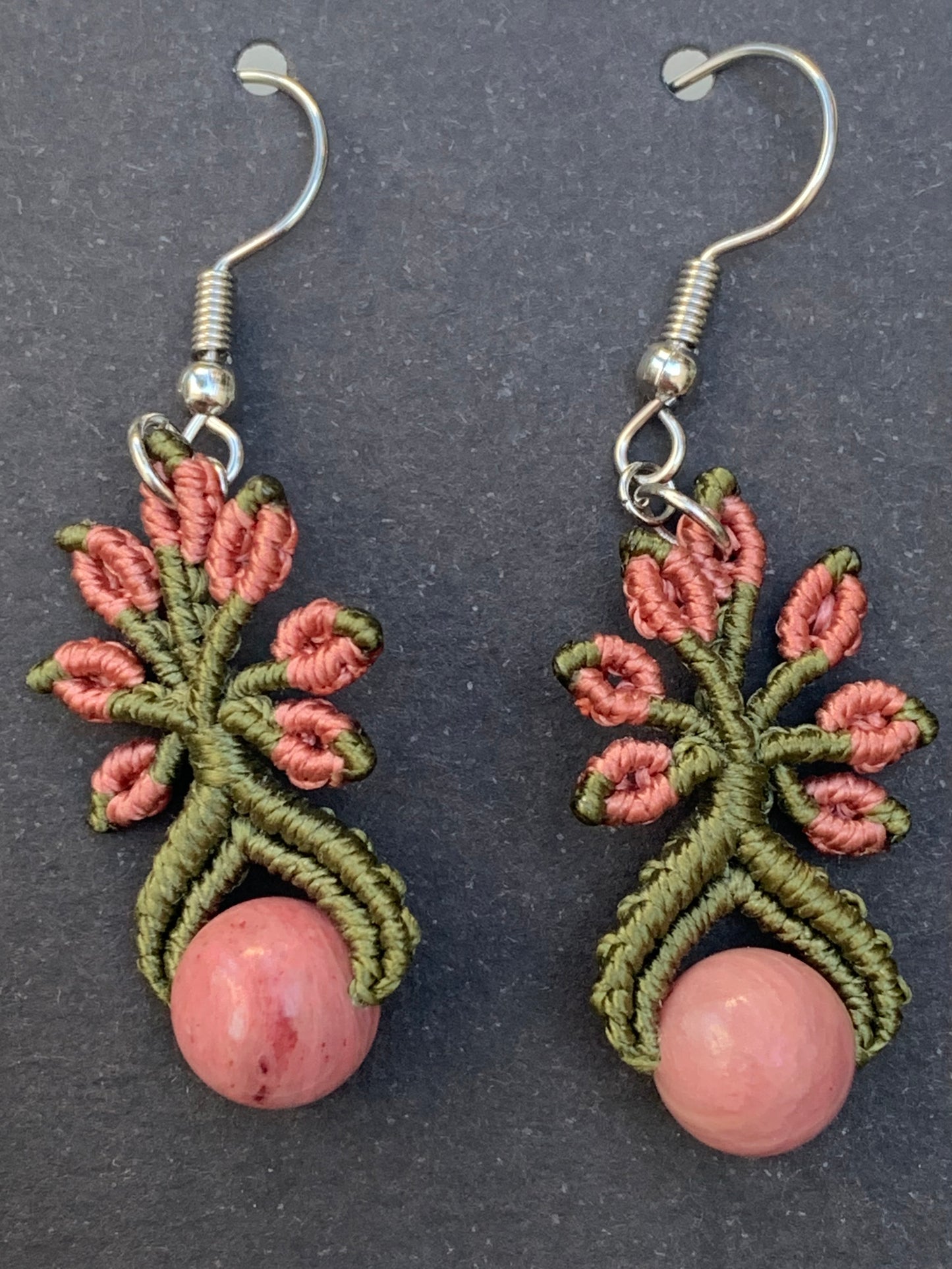 🧵 Boucles d’oreilles, superbes créations tissées à la main avec perle en pierre semi-précieuse – Choisissez votre perle et recevez une création sur mesure ! Fait par Créatipik (Fr°)