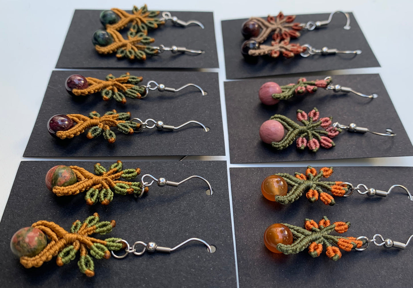 🧵 Boucles d’oreilles, superbes créations tissées à la main avec perle en pierre semi-précieuse – Choisissez votre perle et recevez une création sur mesure ! Fait par Créatipik (Fr°)