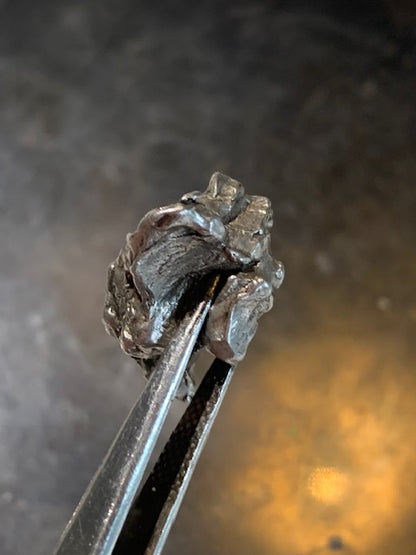 Météorite Campo Del Cielo d'Argentine de 18 x 15 x 12 mm - 6,6 gr.